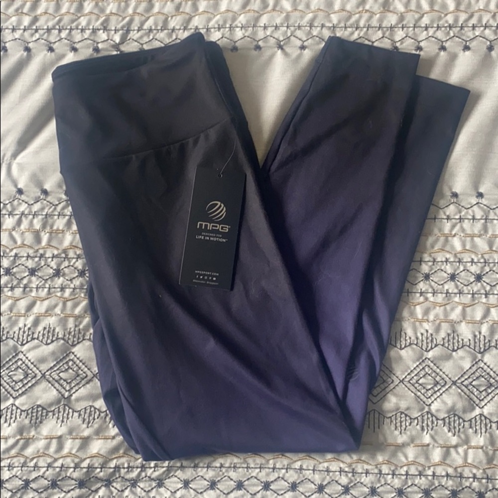 MPG Radiant 7/8 Black & Purple Ombré Legging